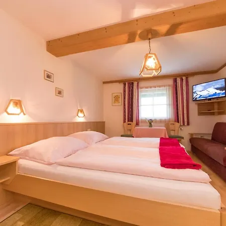 Hainzbauer Bed & Breakfast *